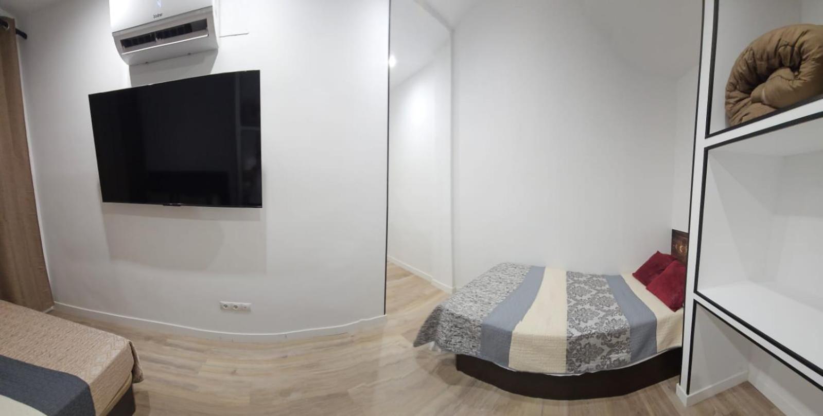 Hostal Andrea Granvia, Madrid